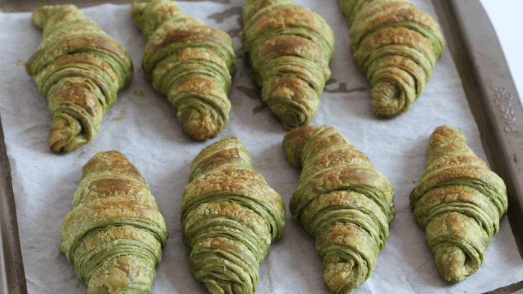 smartcookingtips-How-to-Make-Matcha-Pistachio-Croissants-4